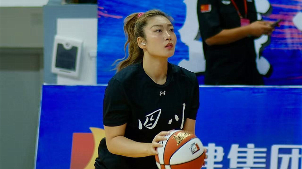 篮宫鲁鸣主, 中国篮协发