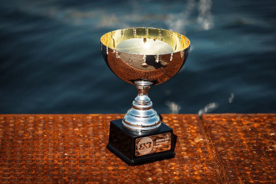 她们有望以 她们有望以