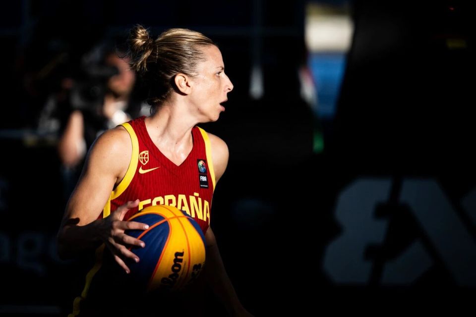 的实力, 己的办赛能 的实力, 己的办赛能